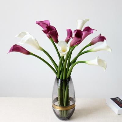 Simulated single PU calla lily